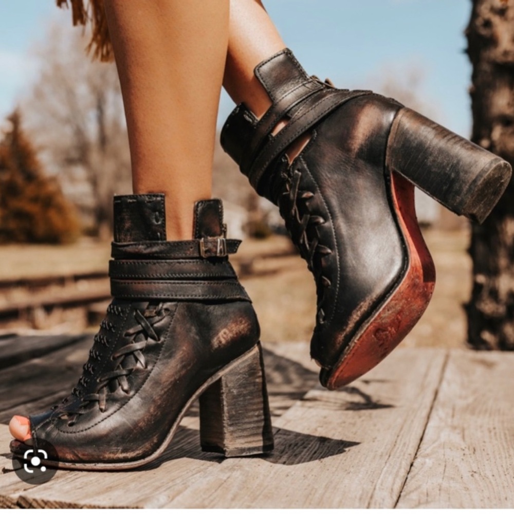 Freebird by Steven “Eagle” booties sz 7